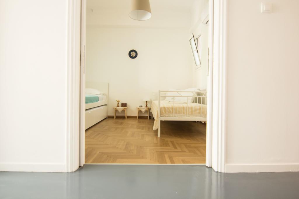 Athenian Blue - Family Apt 5' Minutes From Acropolis Museum Екстериор снимка