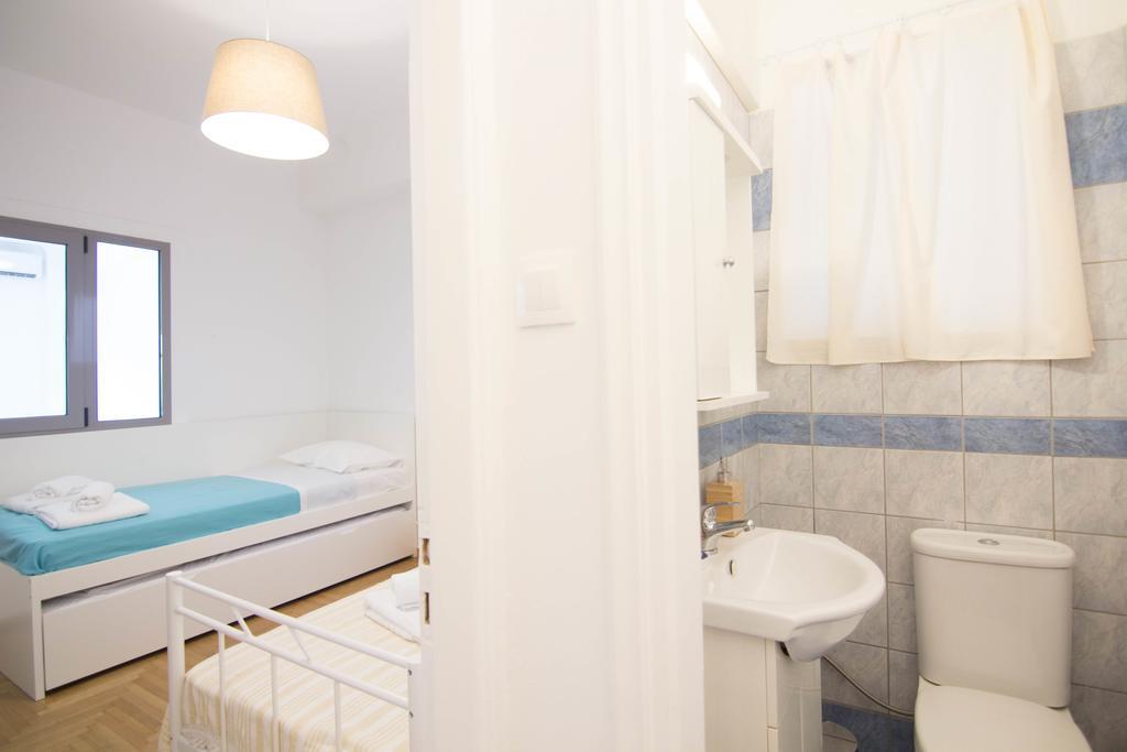 Athenian Blue - Family Apt 5' Minutes From Acropolis Museum Екстериор снимка