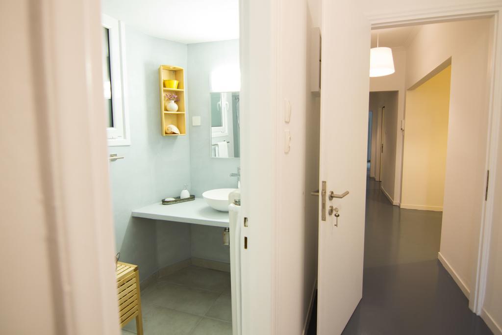 Athenian Blue - Family Apt 5' Minutes From Acropolis Museum Екстериор снимка