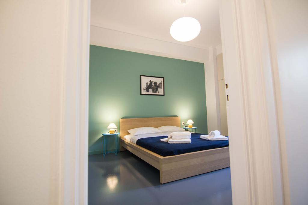 Athenian Blue - Family Apt 5' Minutes From Acropolis Museum Екстериор снимка